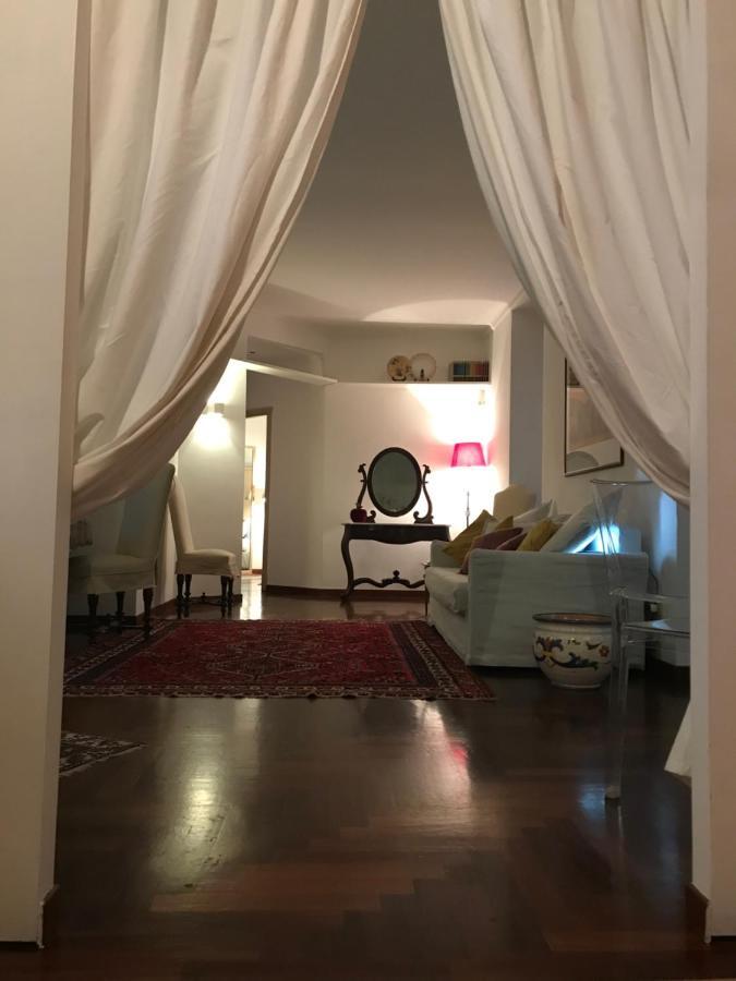 Casa Vacanze Pizzofalcone 41B Napels Buitenkant foto
