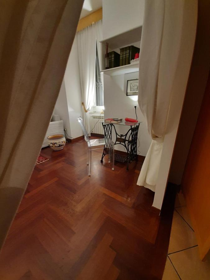 Casa Vacanze Pizzofalcone 41B Napels Buitenkant foto
