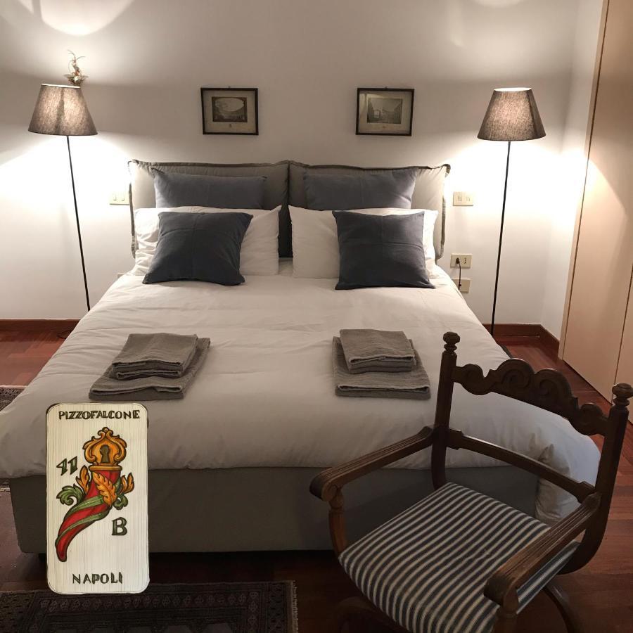 Casa Vacanze Pizzofalcone 41B Napels Buitenkant foto