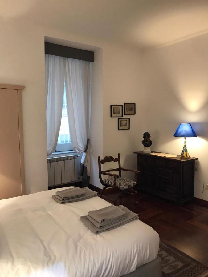 Casa Vacanze Pizzofalcone 41B Napels Buitenkant foto