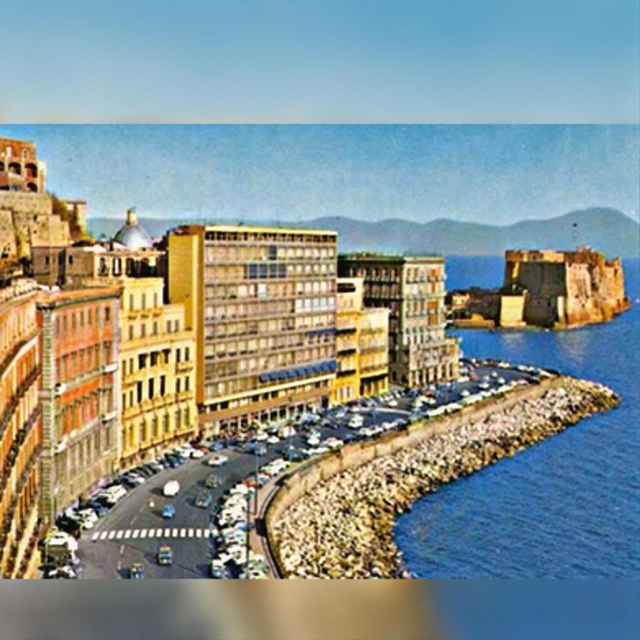 Casa Vacanze Pizzofalcone 41B Napels Buitenkant foto
