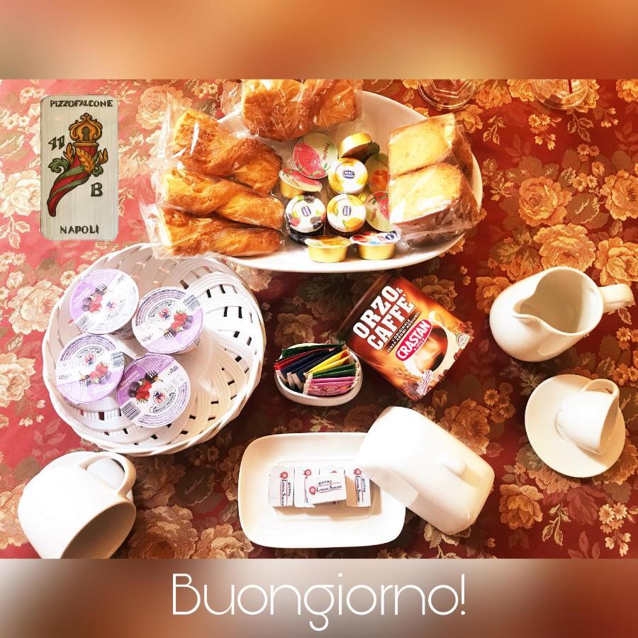Casa Vacanze Pizzofalcone 41B Napels Buitenkant foto